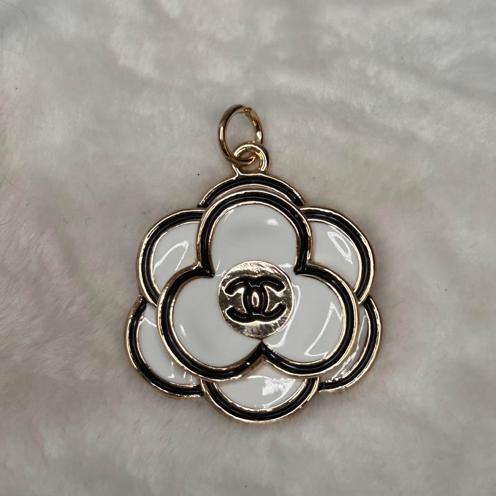 Authentic Chanel Black/White/Gold Tone Zipper Pull Flower Pendant